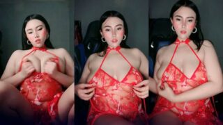 Bokep tante dara live omek lingarie merah